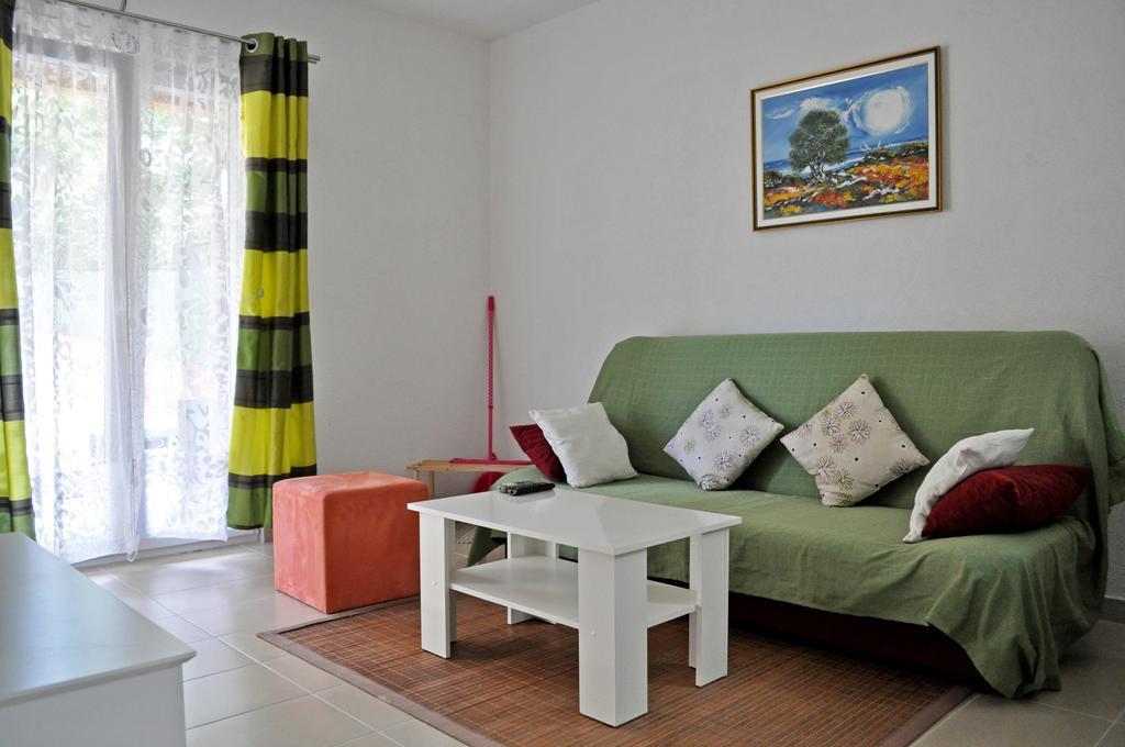 Apartments Val أوماغ الغرفة الصورة