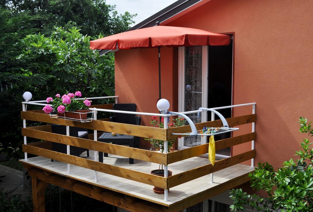 Apartments Val أوماغ الغرفة الصورة