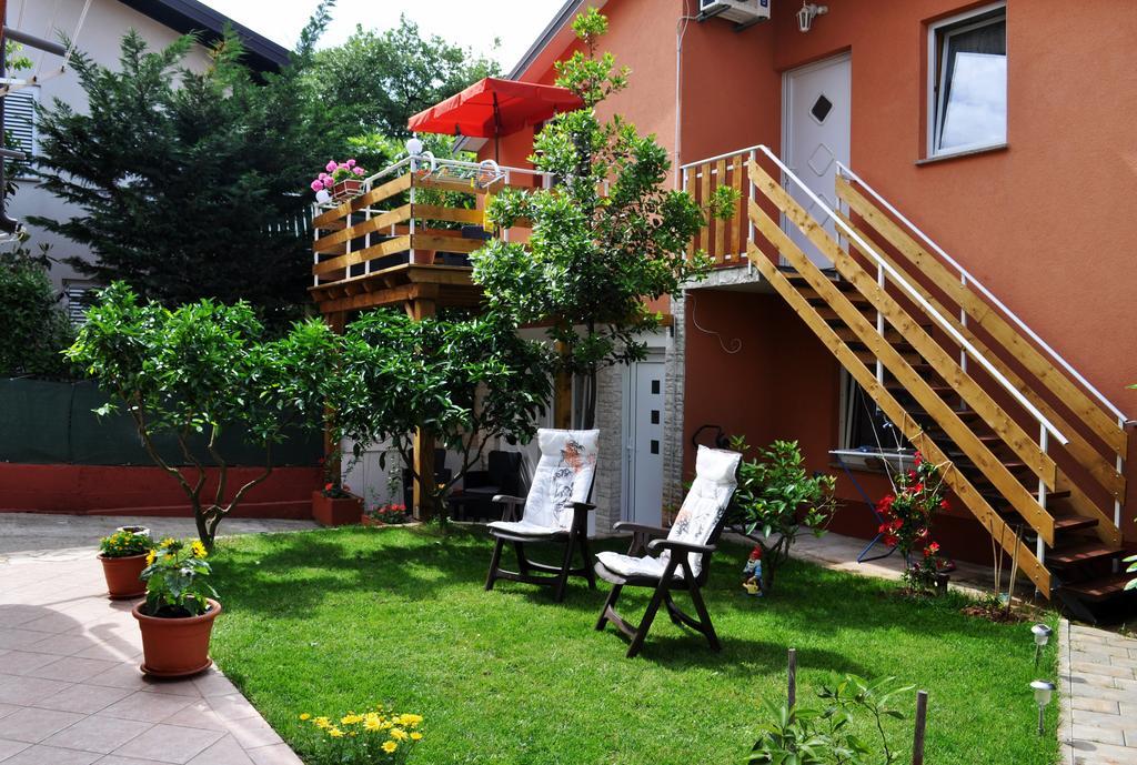 Apartments Val أوماغ الغرفة الصورة