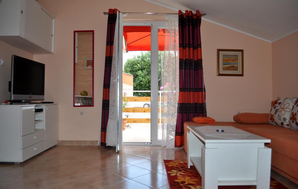 Apartments Val أوماغ الغرفة الصورة