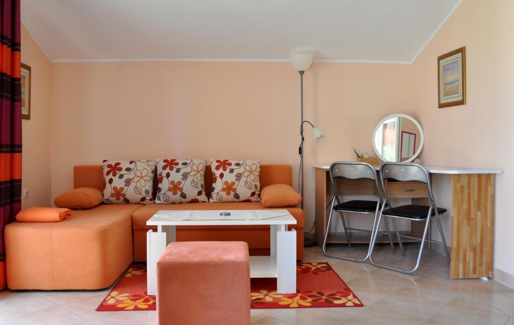 Apartments Val أوماغ الغرفة الصورة