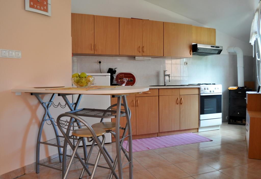 Apartments Val أوماغ الغرفة الصورة