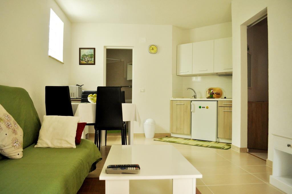 Apartments Val أوماغ الغرفة الصورة