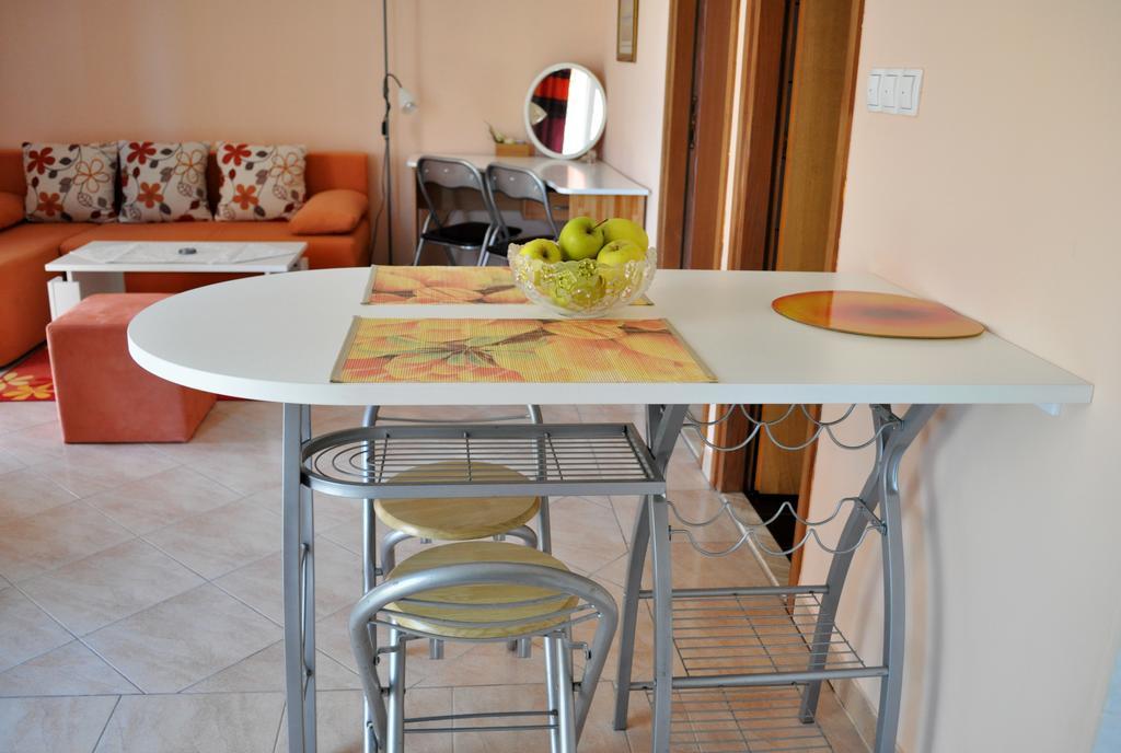 Apartments Val أوماغ الغرفة الصورة