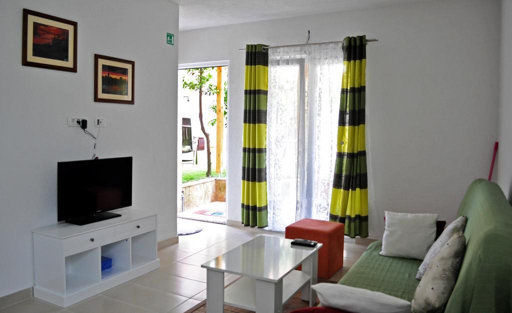 Apartments Val أوماغ الغرفة الصورة
